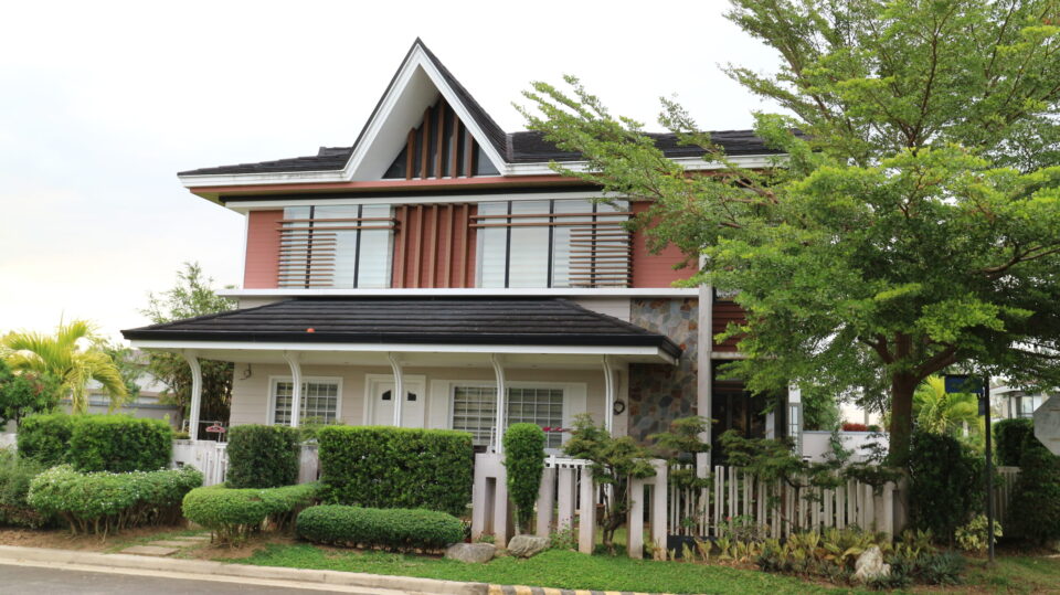 Two-Storey House (C).. | JMV Design Works by Juan Monique Villangca